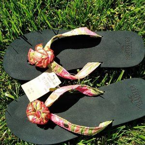 New Hollister flap flip Beach size small